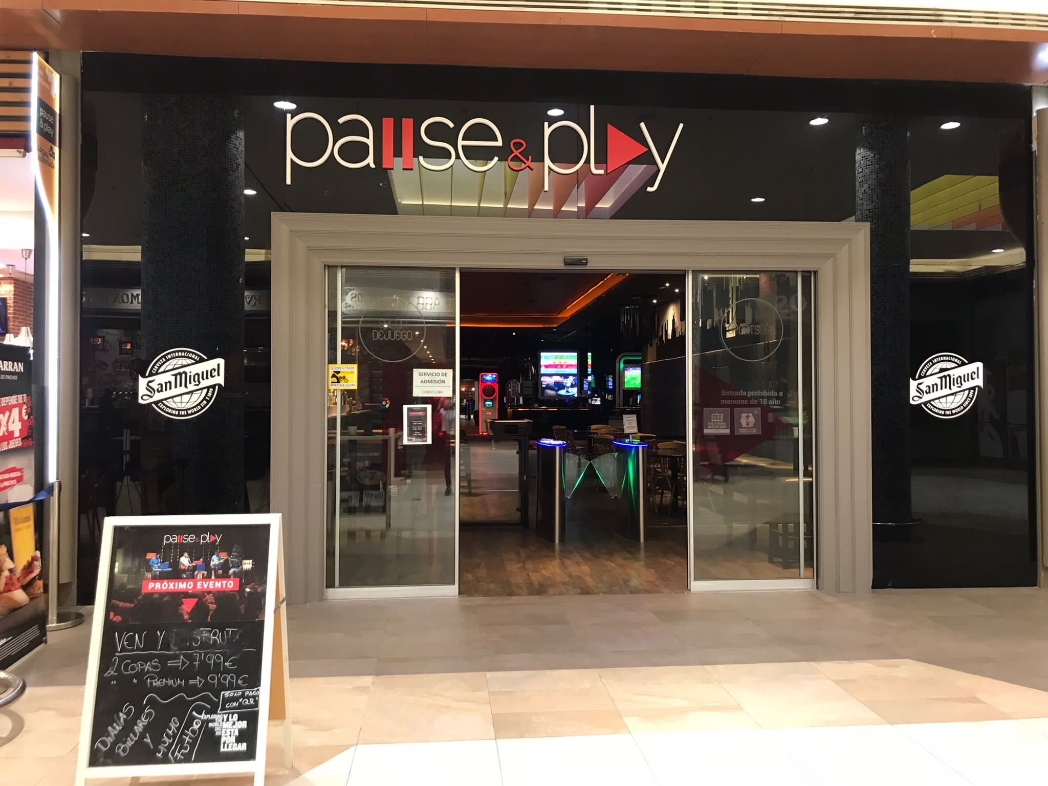 Pause and Play C.C. Los Alfares