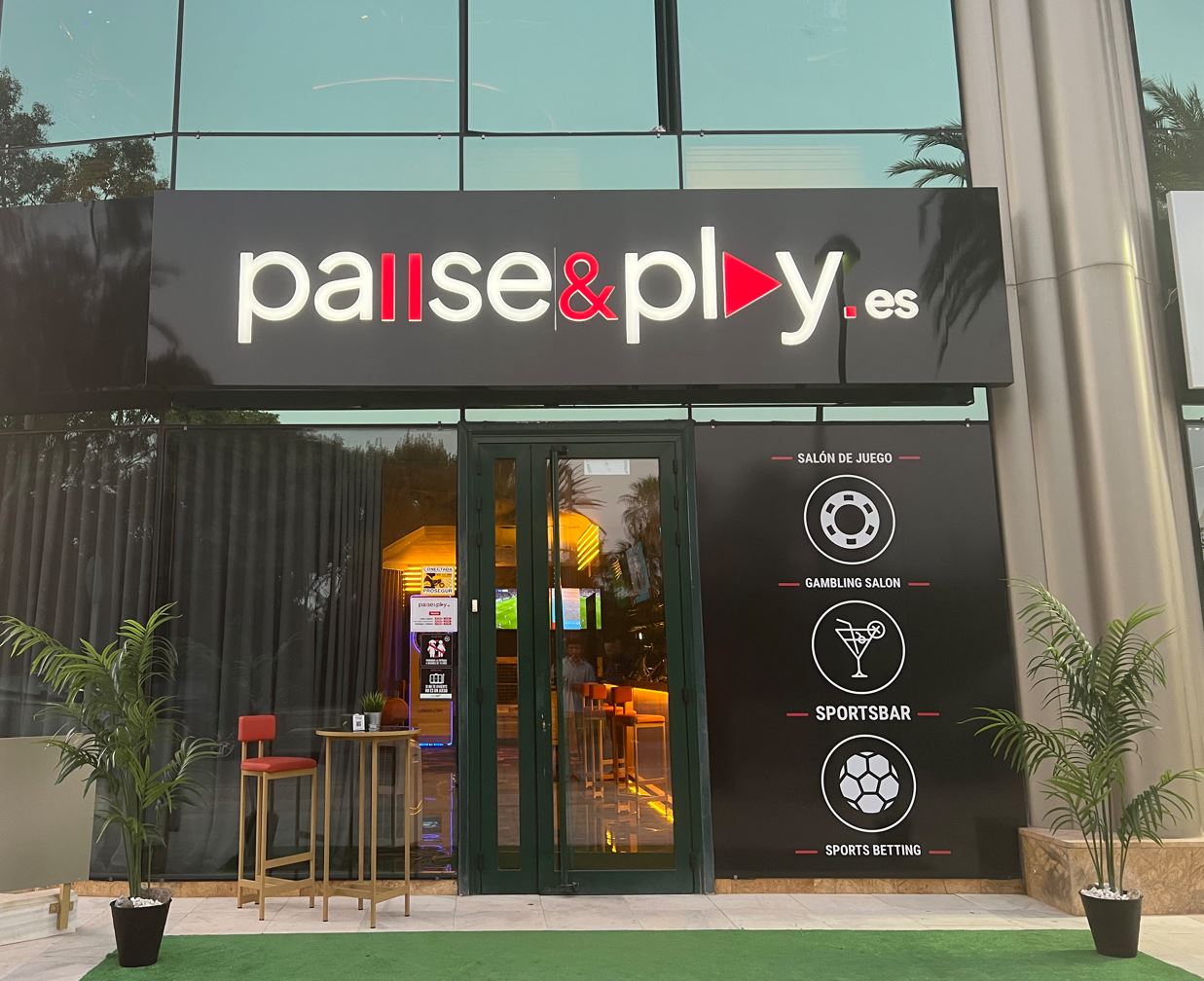 Pause and Play Oasis Business Center